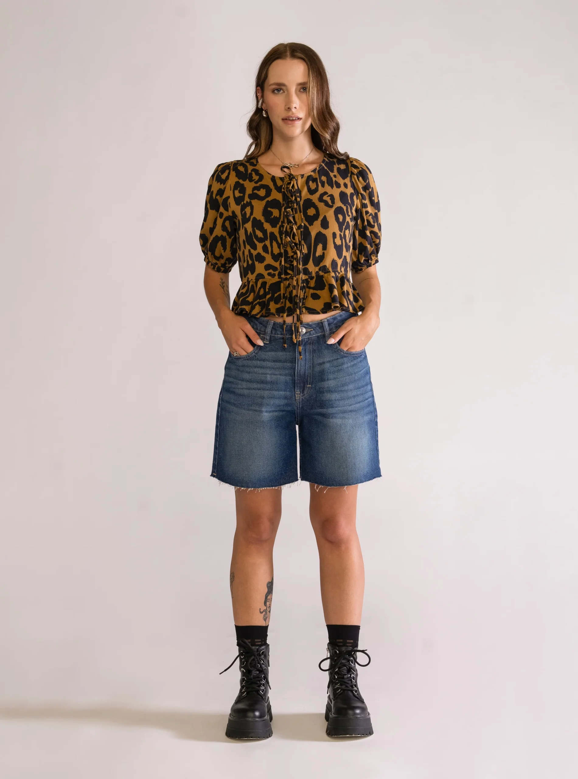 Let me Blow ya Mind Baggy Shorts, Azul Obscuro - Imagen 6