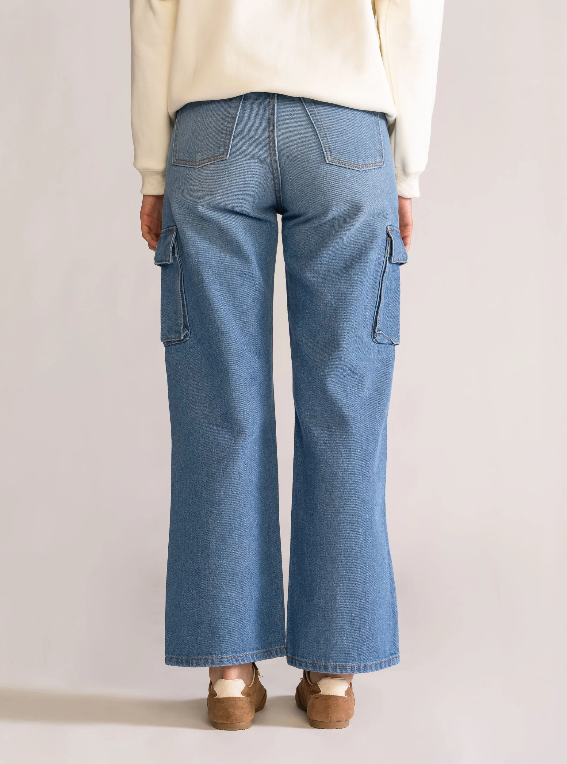 Immaculate Cargo Jeans, Azul Claro - Imagen 3