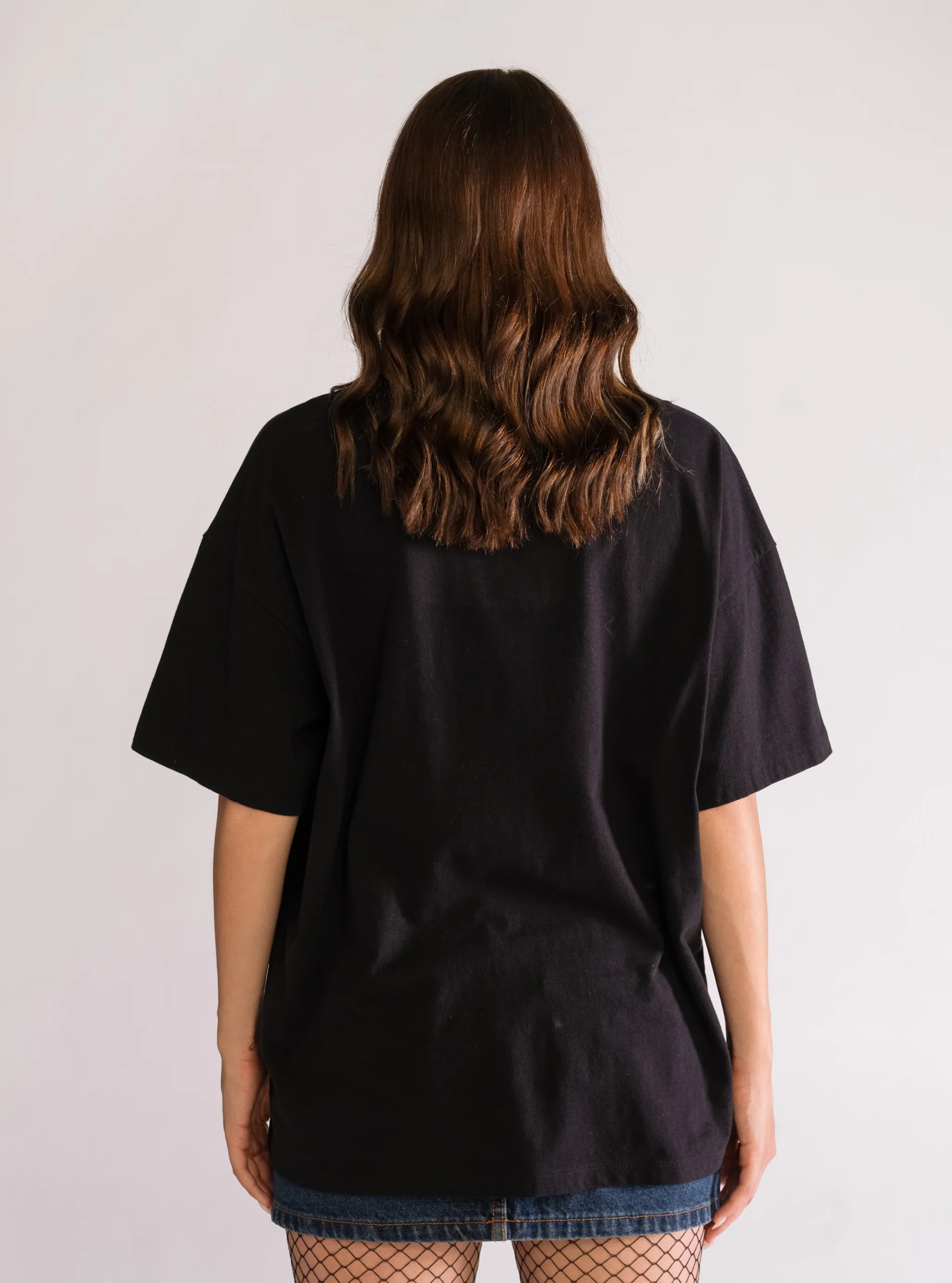 Heads Wil Roll Playera Oversized, Negro - Imagen 4