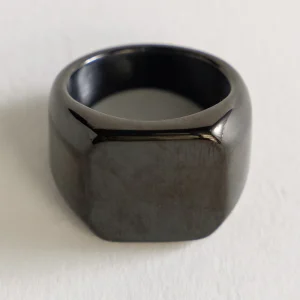 Four Corners Ring, Negro
