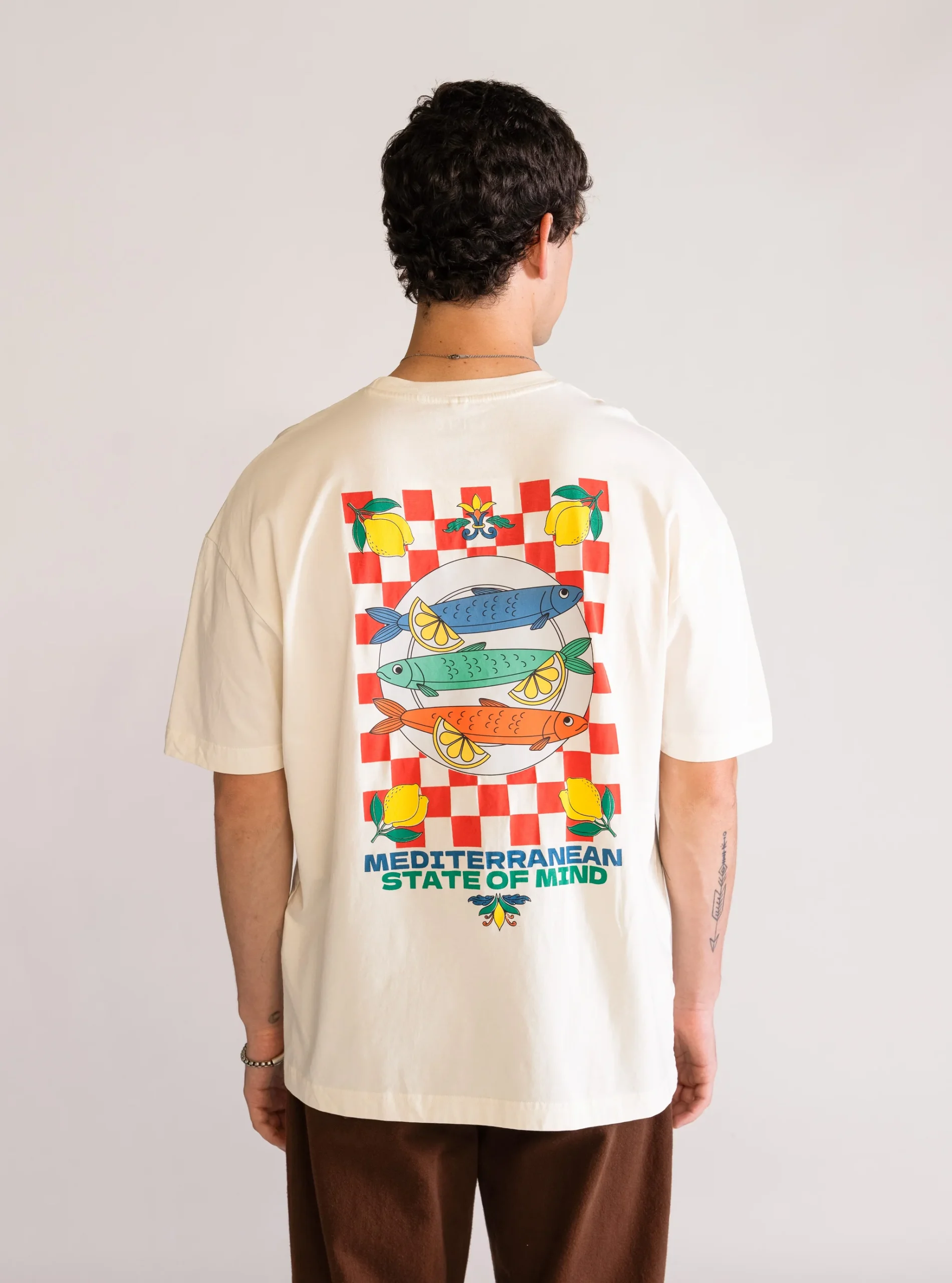 Dusty Depot Playera Drop, Crema