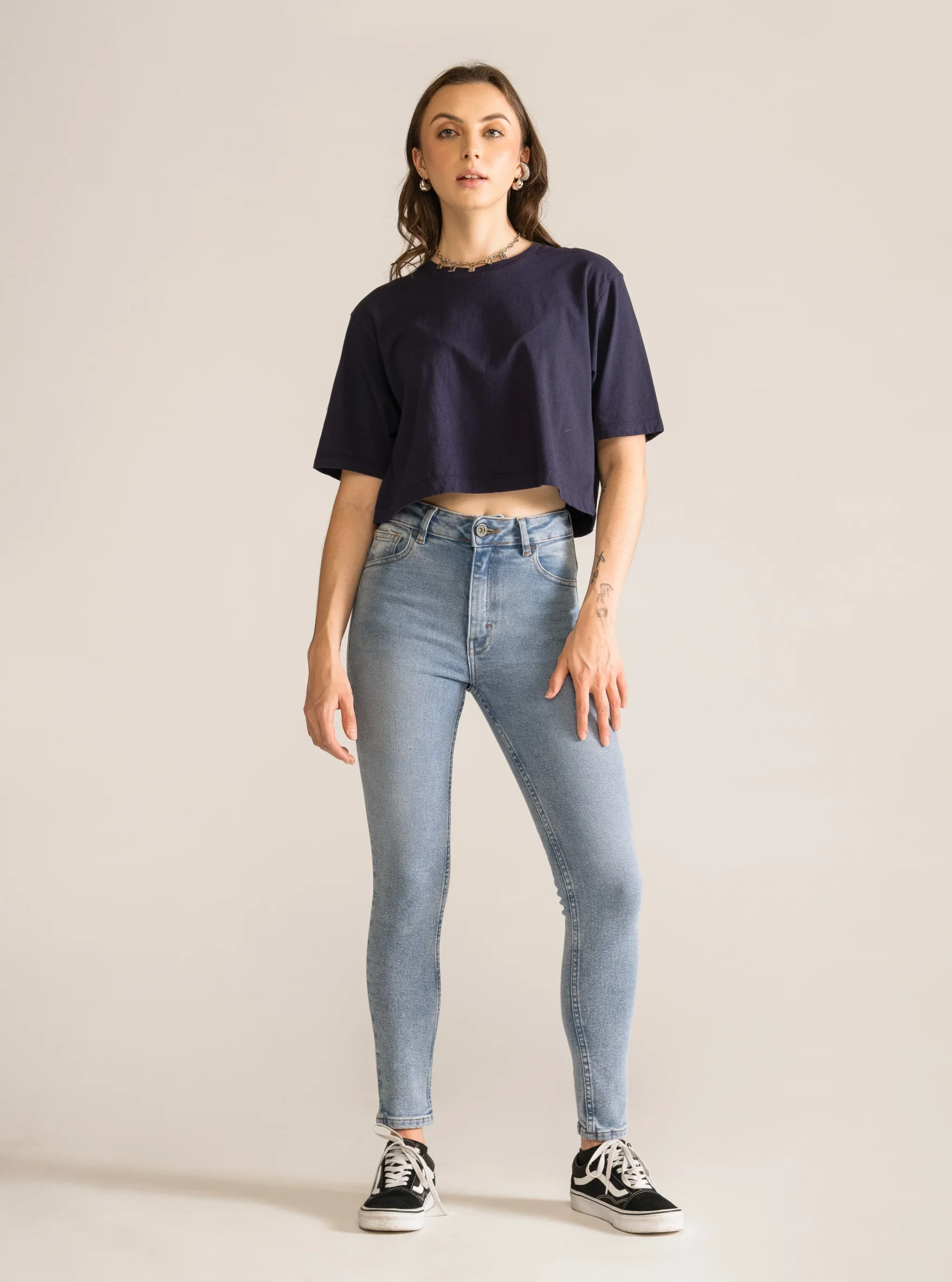 Basic Cropped Tee, Azul Obscuro - Imagen 4