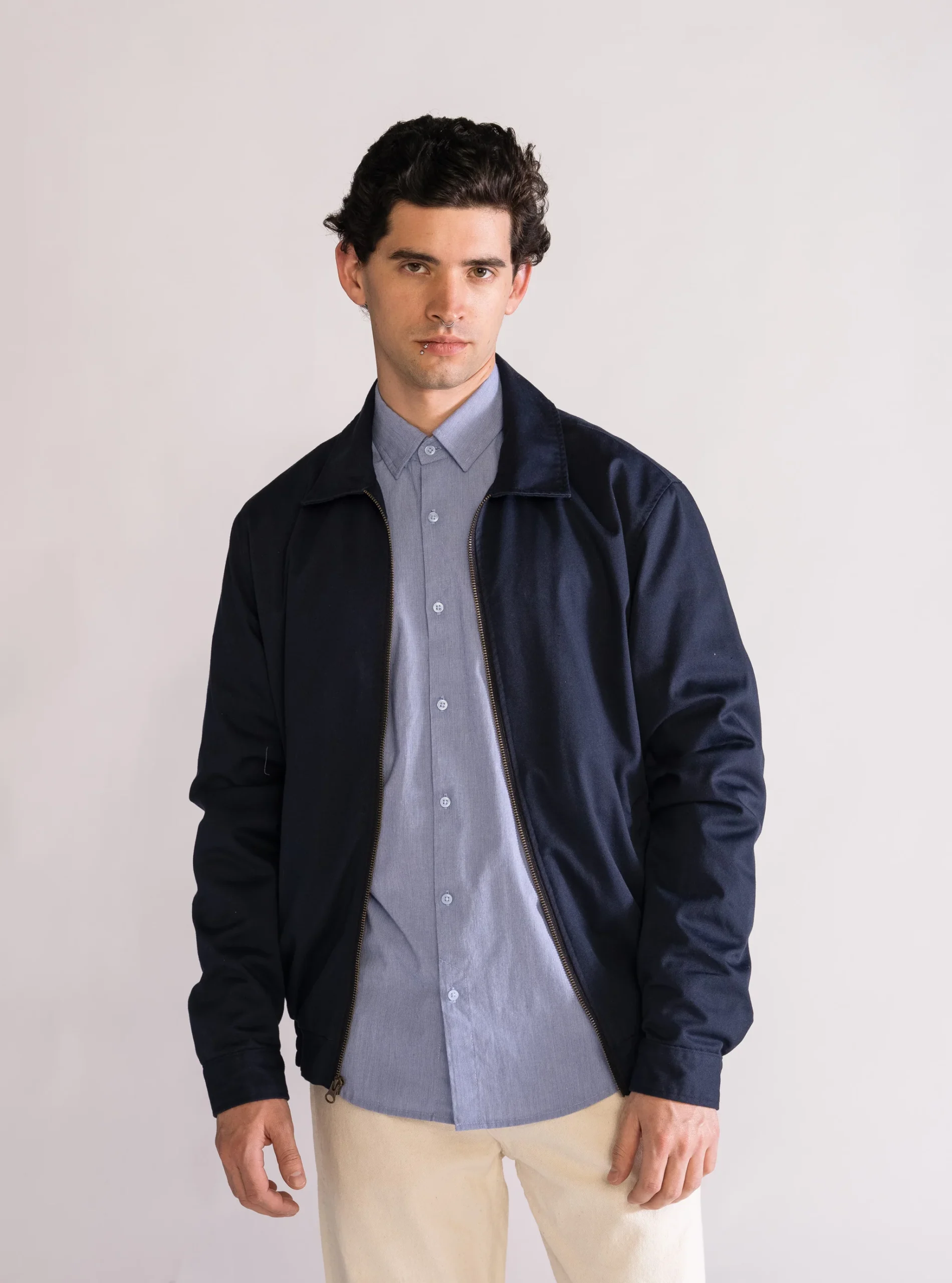 The Chase Chumpa, Azul Obscuro