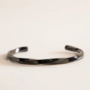 Wilton Bracelet, Negro