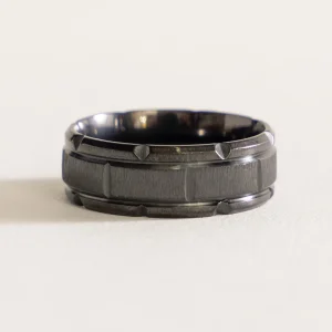 Underlying Stands Ring, Negro