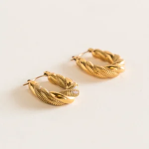 Intertwined Aretes, Dorado