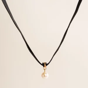 Solitary Pearl Collar, Negro