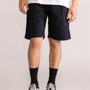 Flare Up Short, Negro