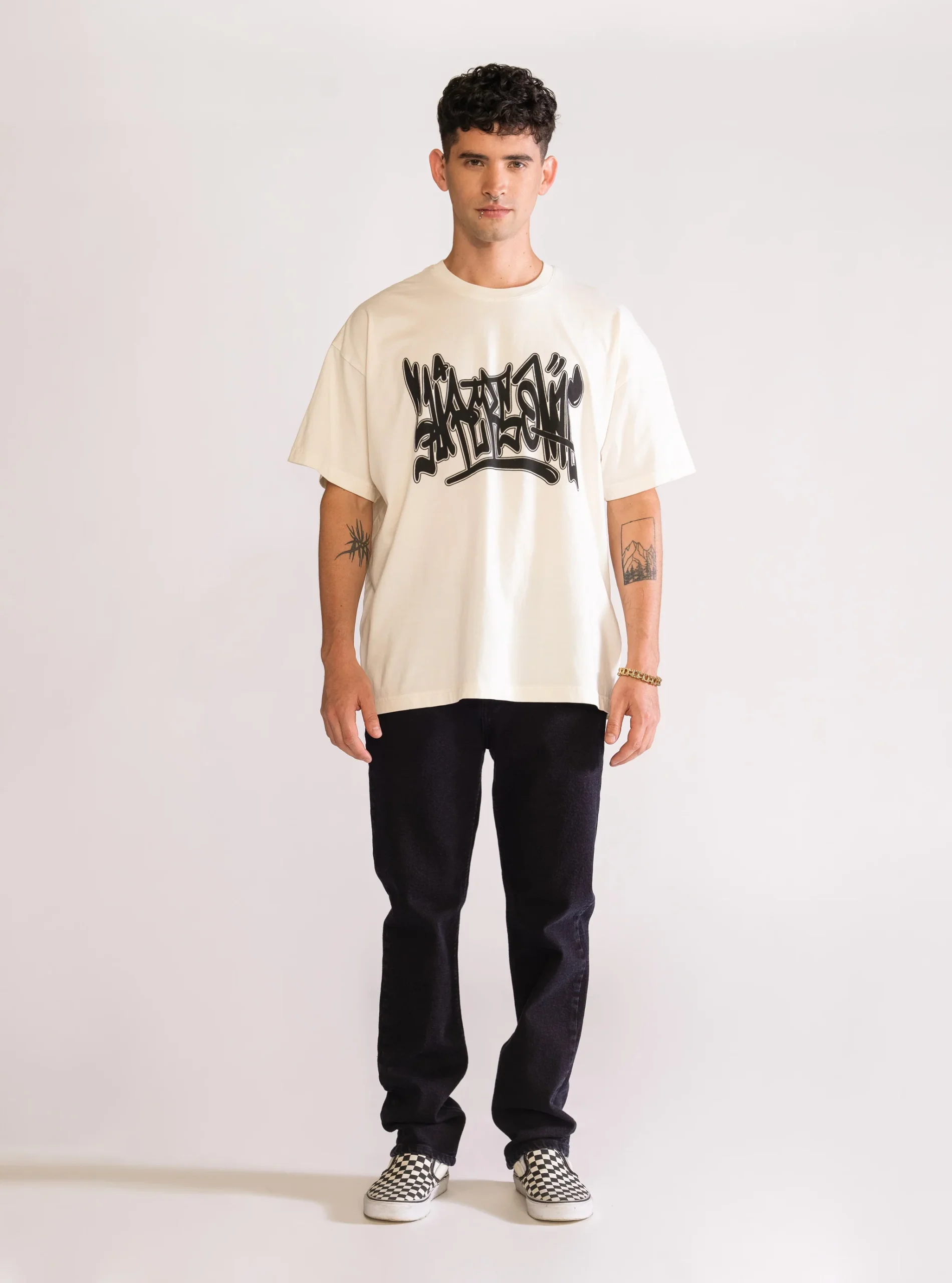 A White Wall Playera Oversize, Crema - Imagen 4