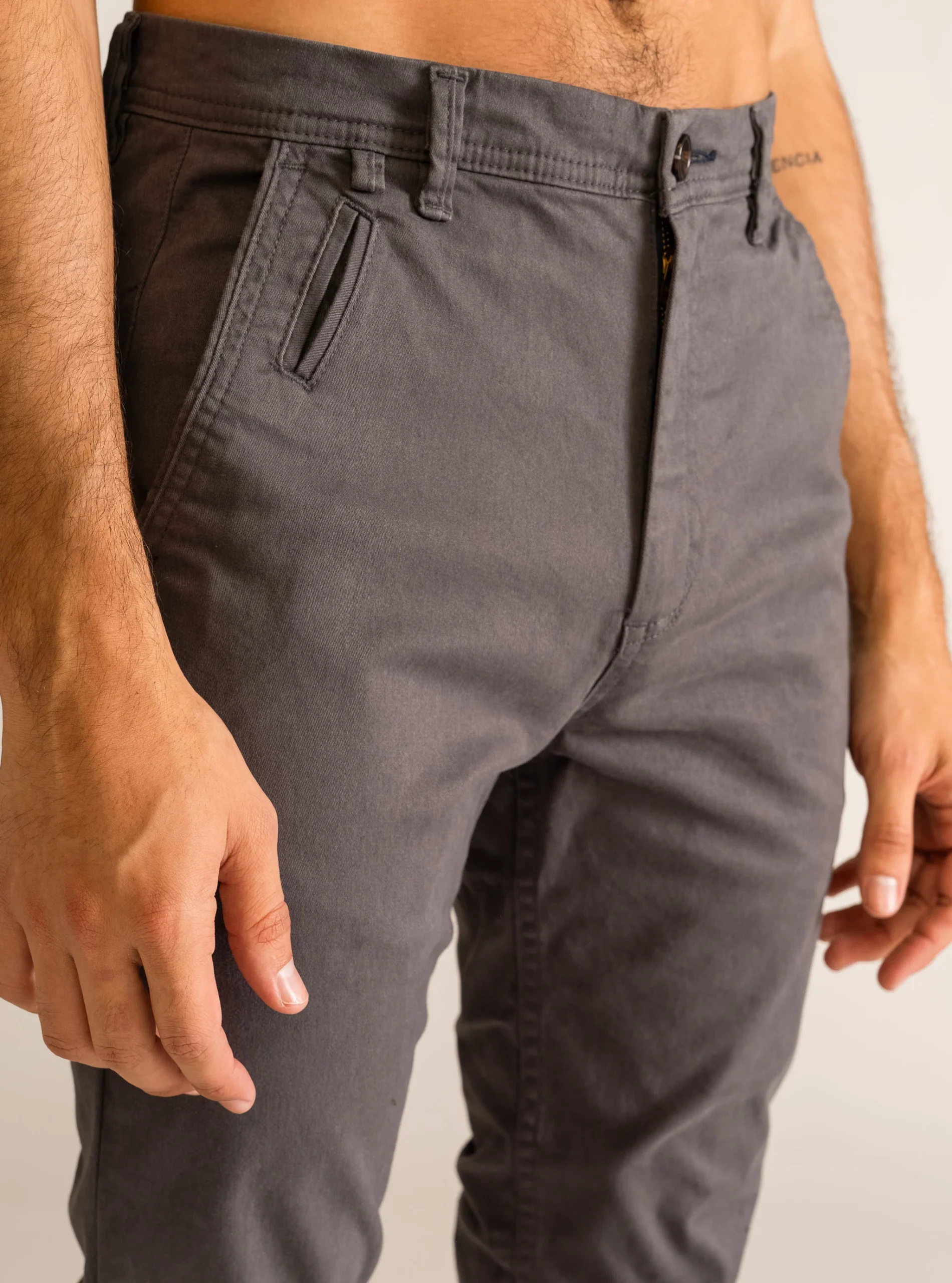 Classic Skinny Pants, Gris Obscuro - Imagen 4