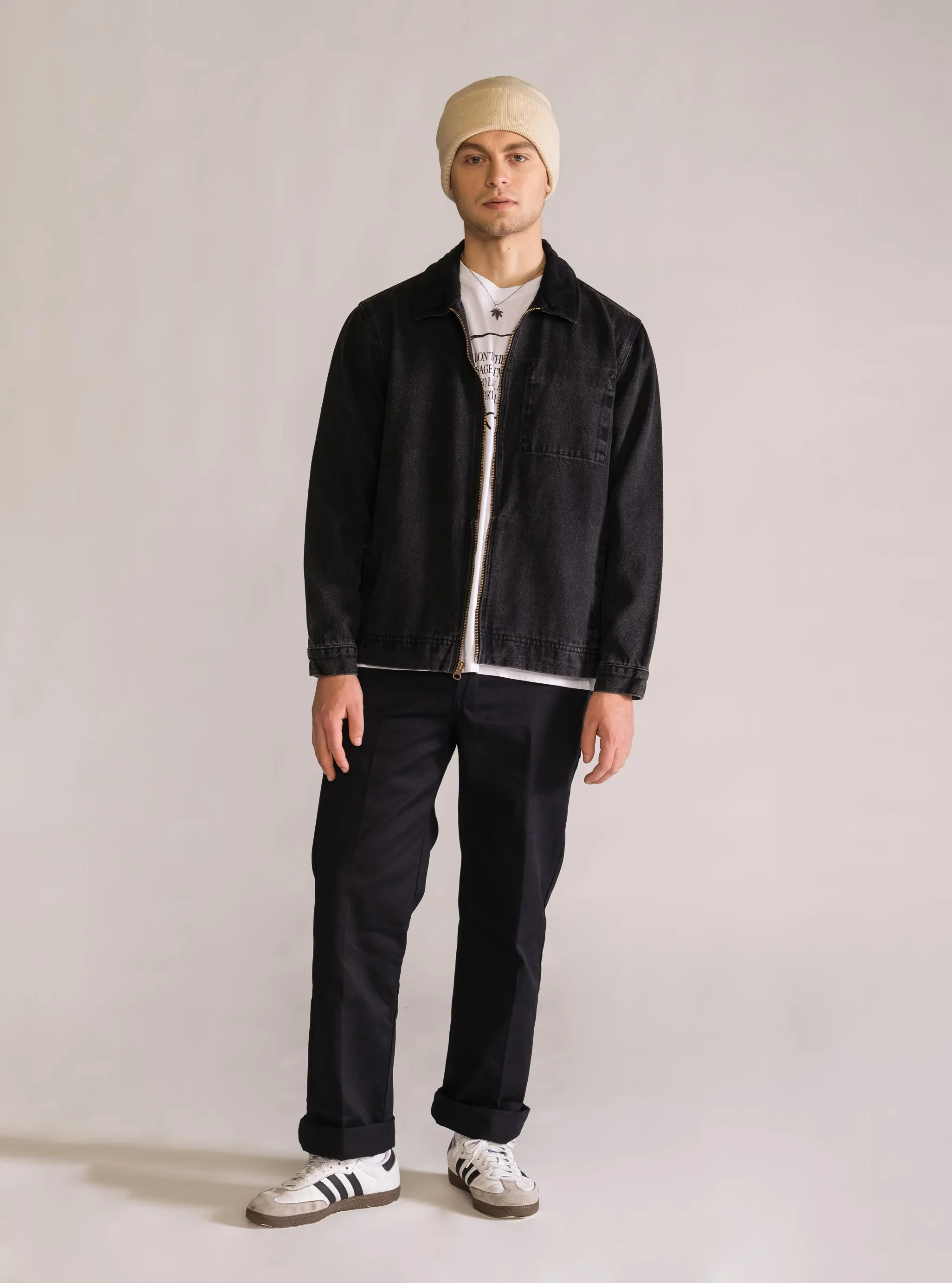 At This Age Playera, Blanco - Imagen 4