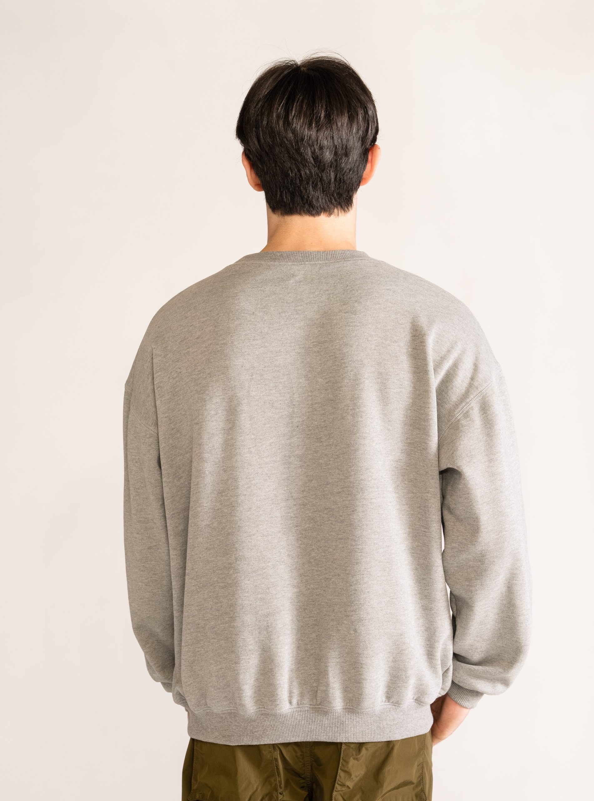 Basic Crew Neck Premium Gris Claro - Imagen 4
