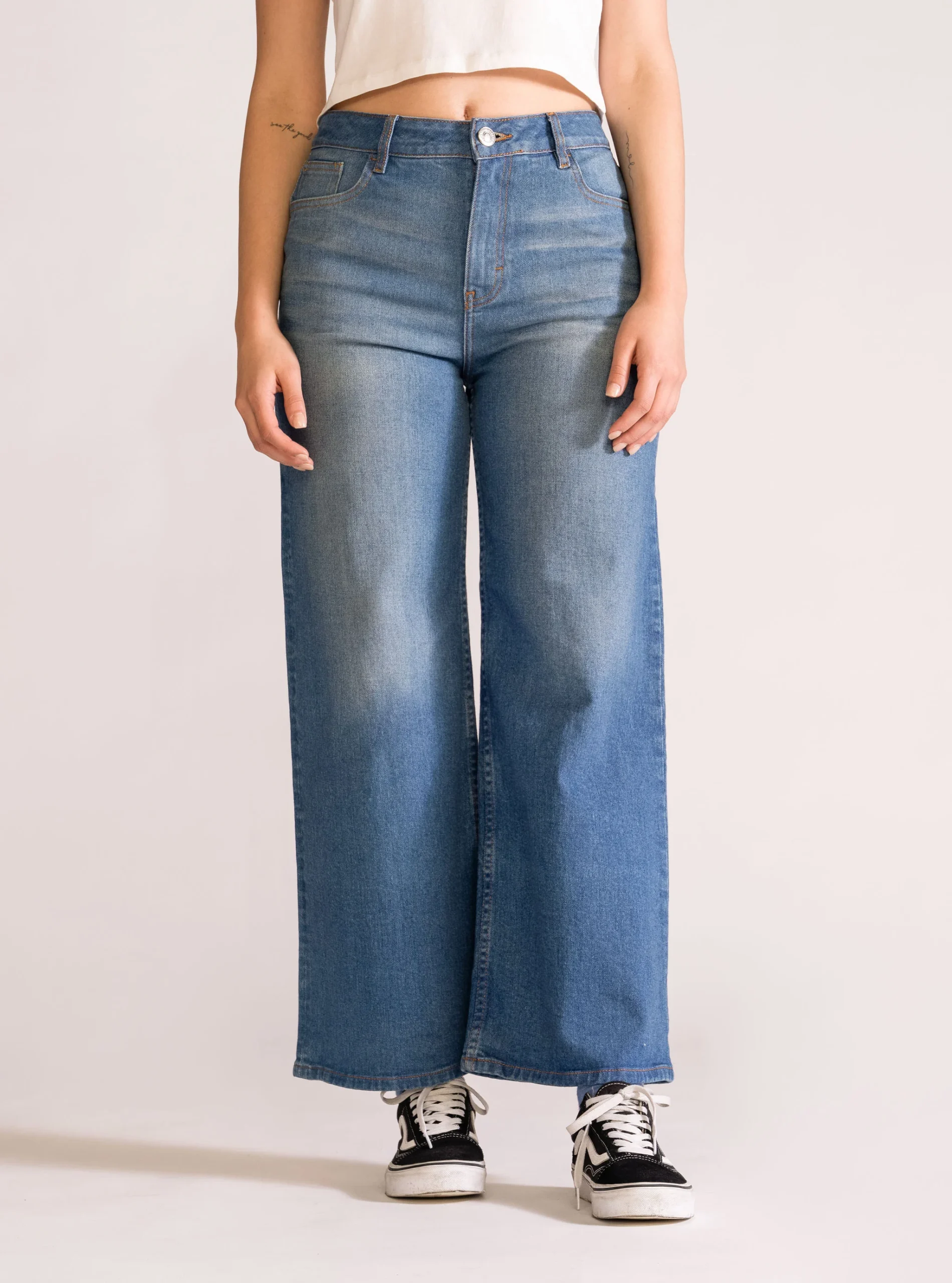 I Feel Love Wide Leg Jeans, Azul Claro