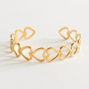 Locked By Hearts Bracelet, Dorado