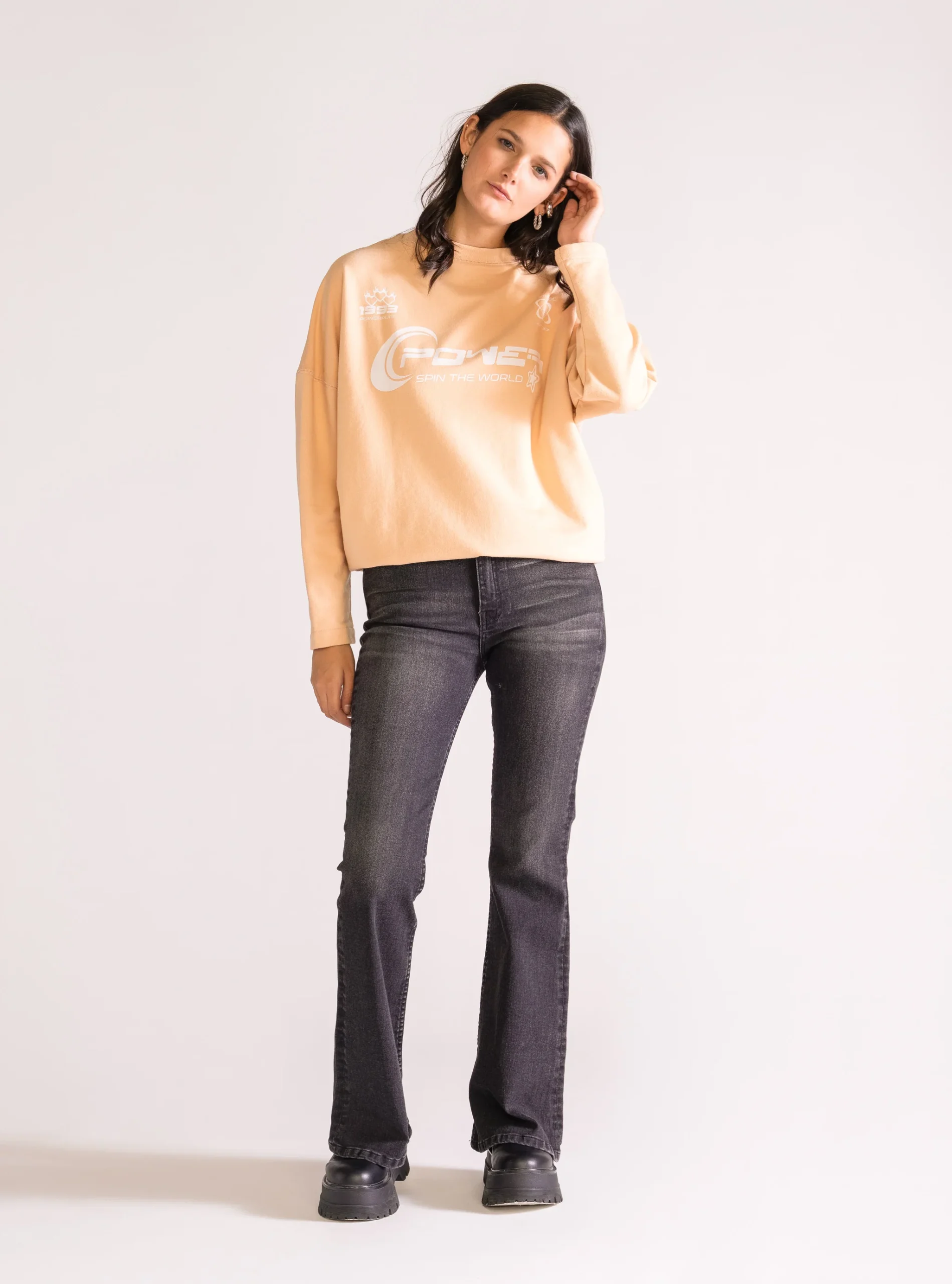 Fueled By Love Crew Neck, Beige - Imagen 4