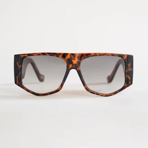 The Stronger One Lentes, Café Obscuro