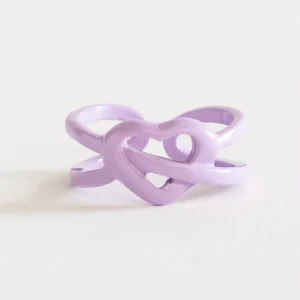 Out Of Shape Ring, Lila