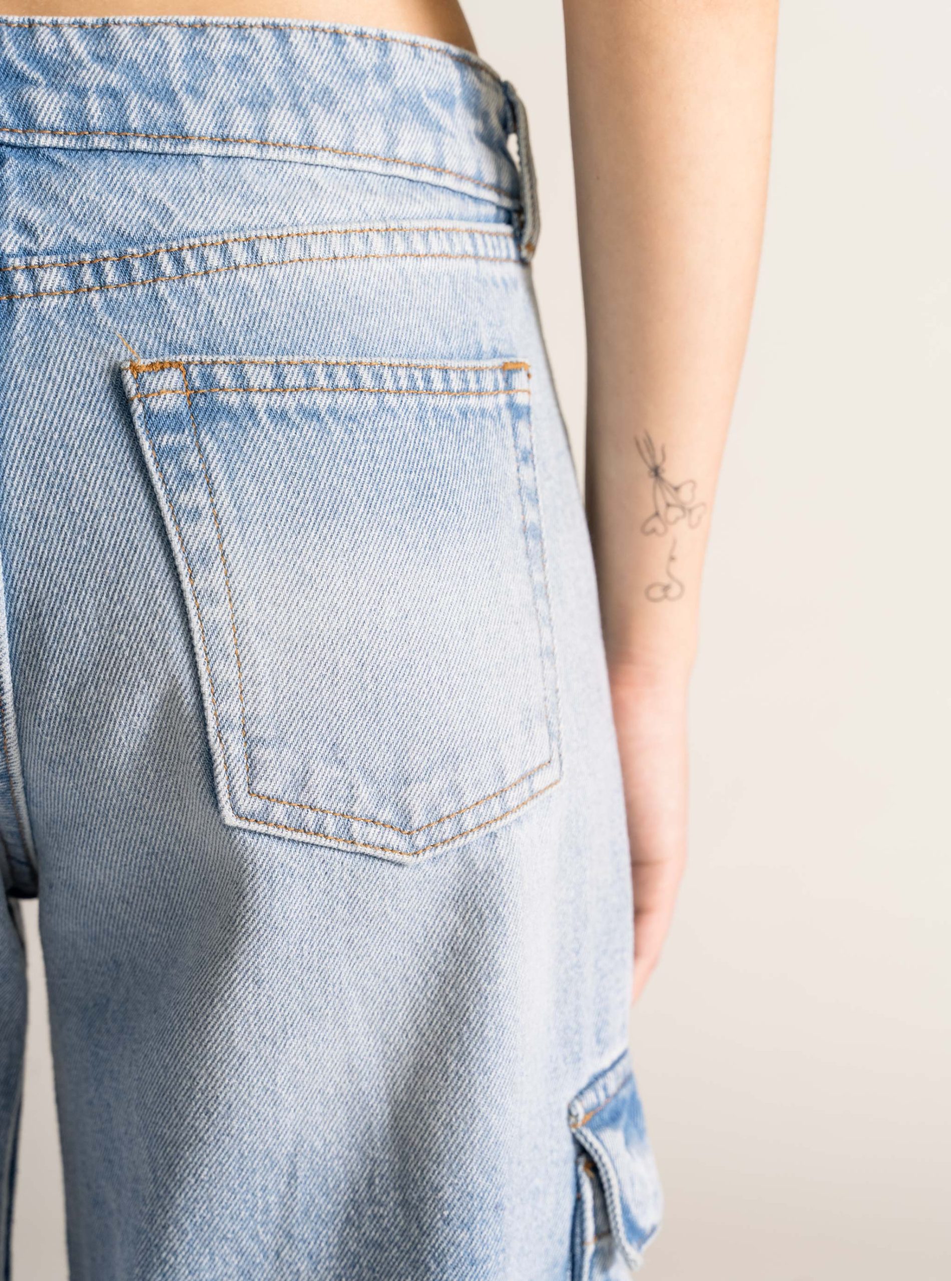 Hands On Me Cargo Jeans, Celeste - Imagen 6