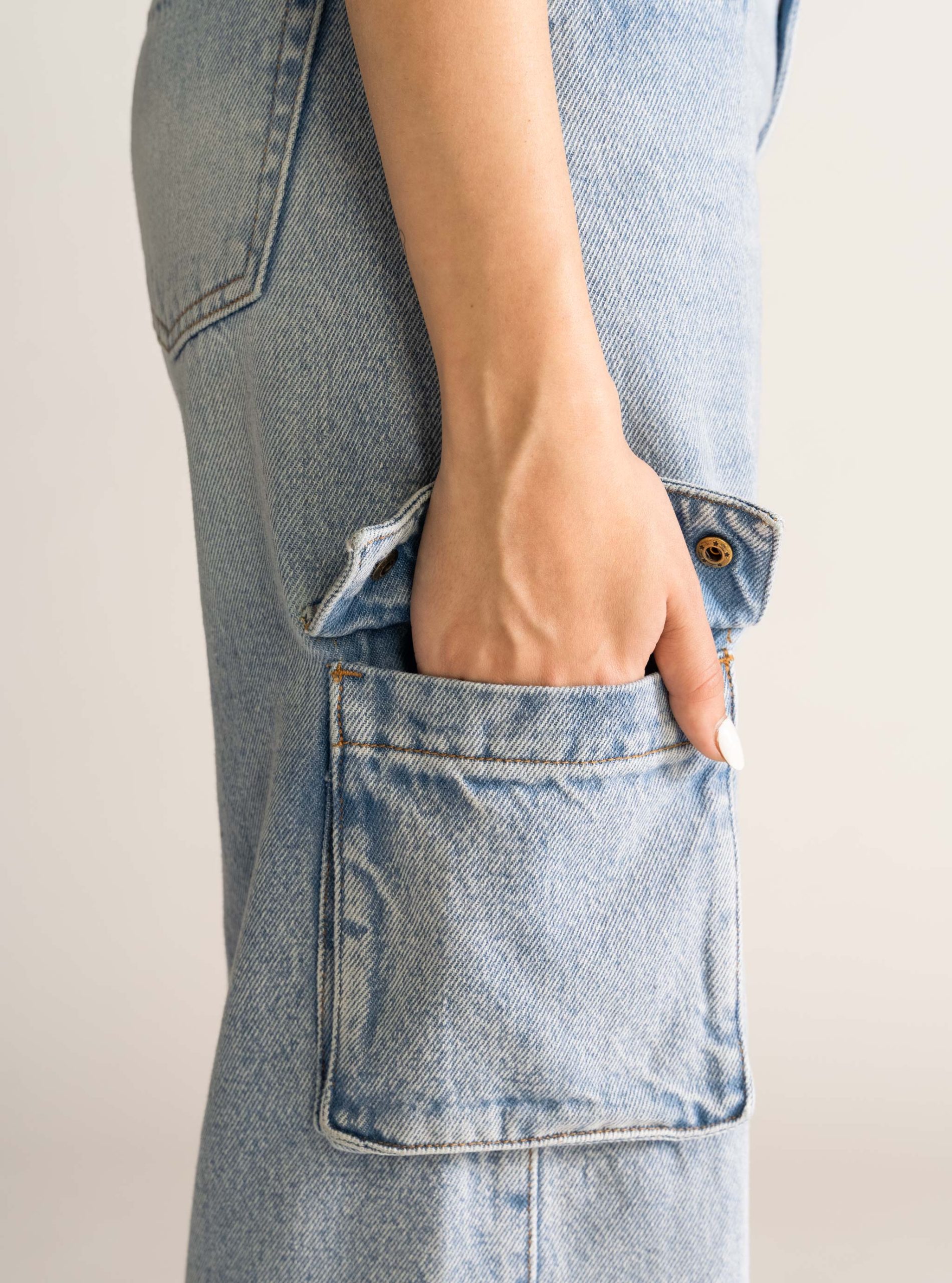 Hands On Me Cargo Jeans, Celeste - Imagen 4