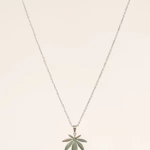 Maple Leaf Pendant Necklace, Plateado