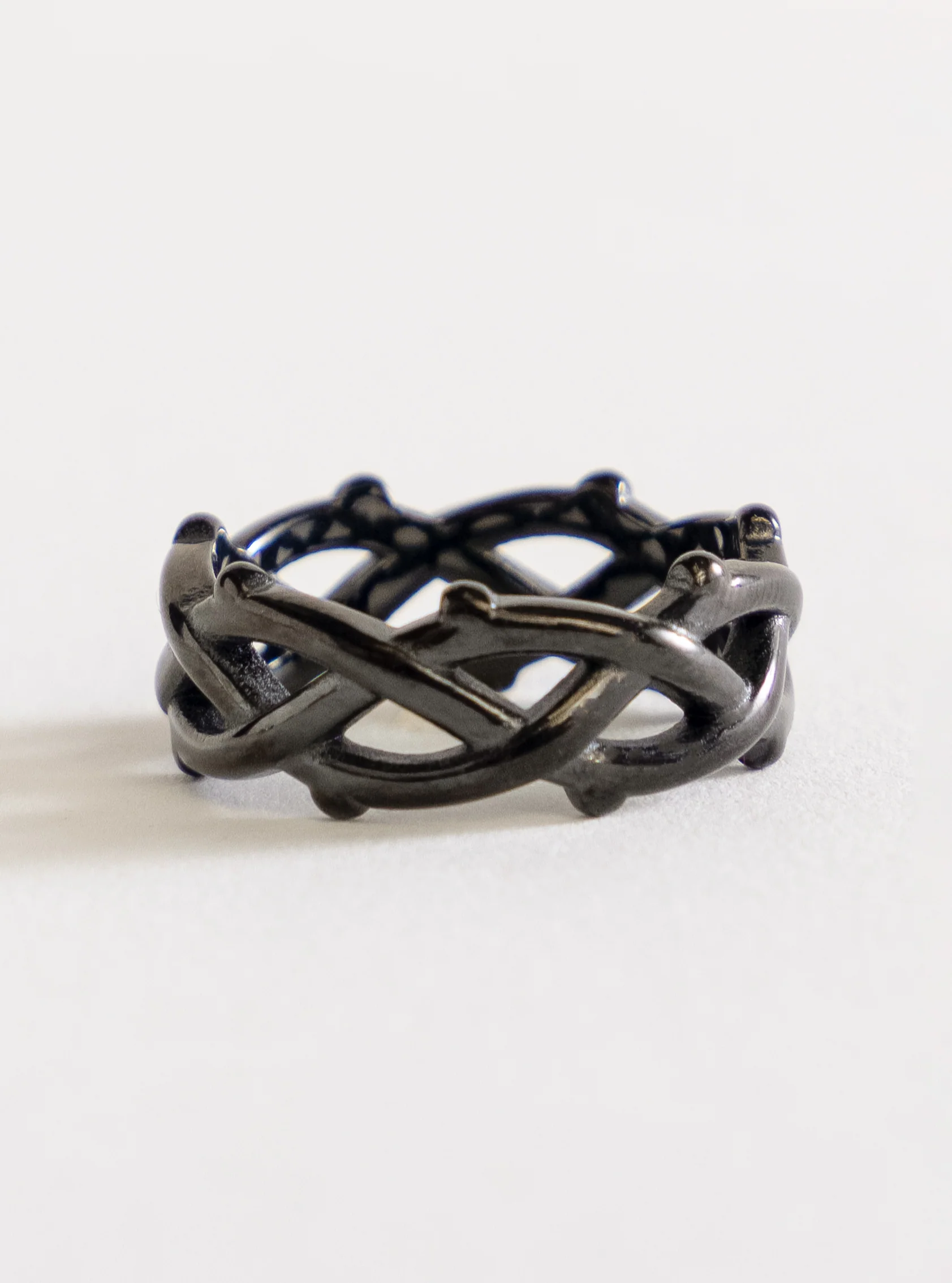 Rooting For Me Ring, Negro