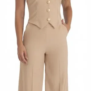 Enterizo ejecutivo femenino