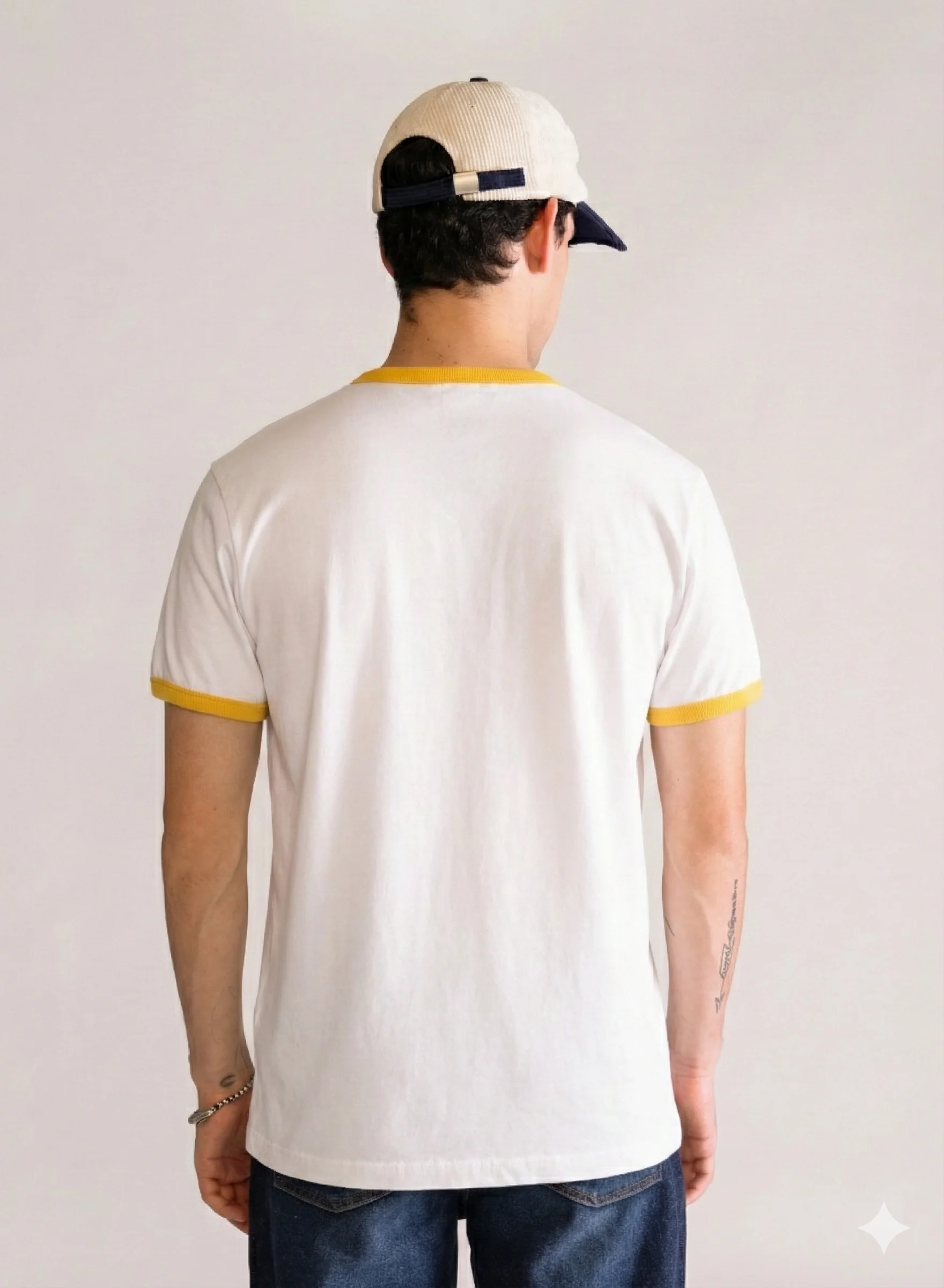 Infamous Fall Playera, Mostaza - Imagen 3