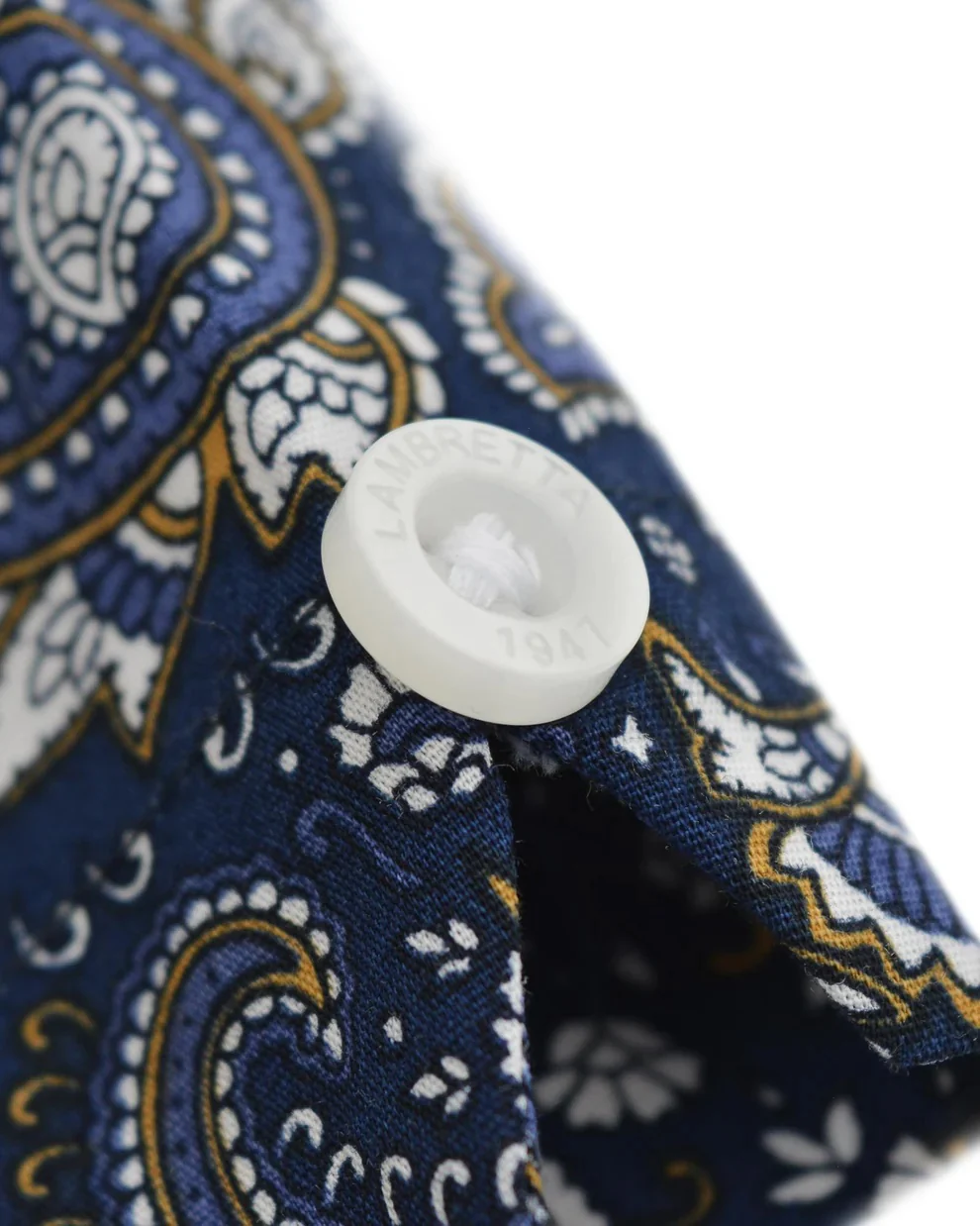 Lambretta Mens Navy Blue Paisley Short Sleeved Button Down Shirts - Imagen 5