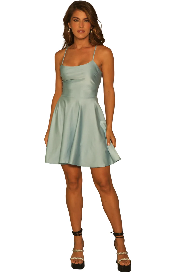 Vestido corto glam estilo llamativo - Imagen 3