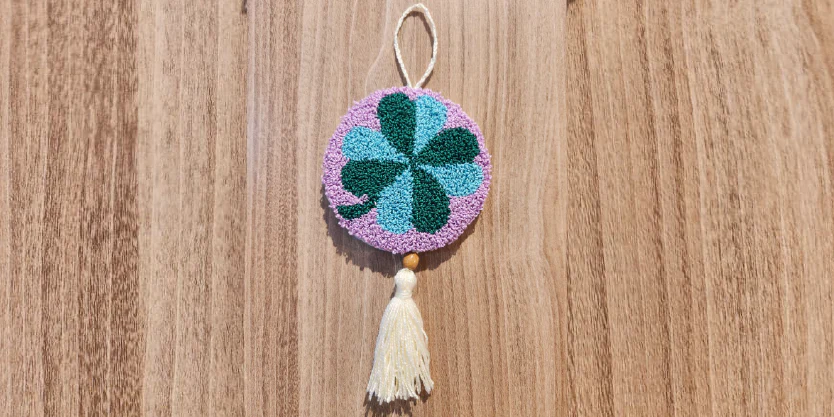 Charm punch needle - Arauco Chillan - @pauli.embroidery (23-01 16.00 hrs) - Imagen 3